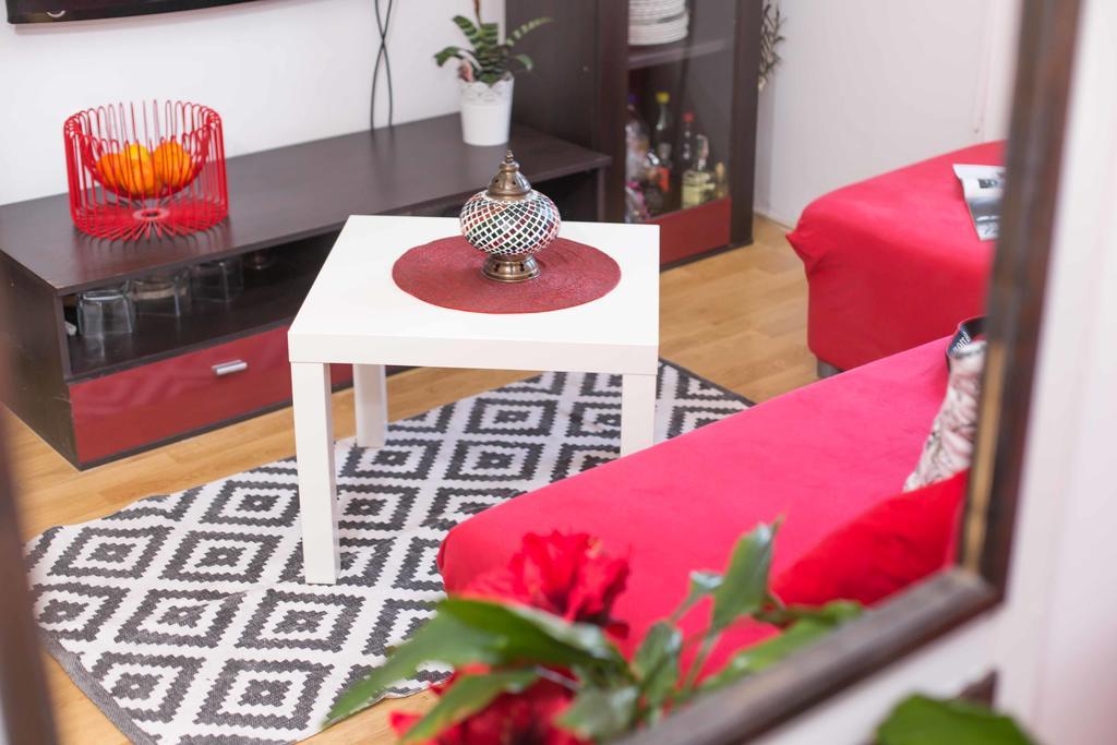 Red Valentino Apartment Split Exterior photo